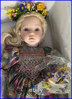 Paulines Limited Edition Chloe 22 #319/950 Porcelain Doll Blonde Hair COA Mint